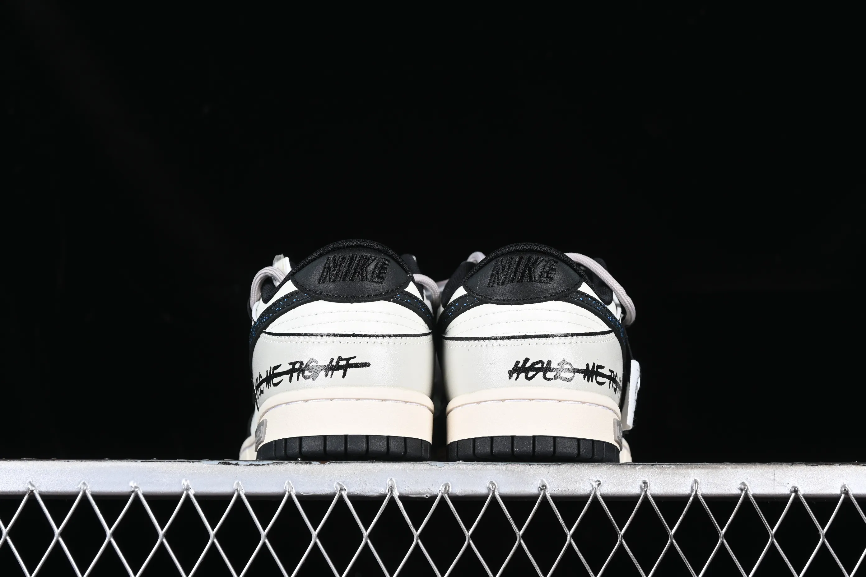 All Categories Nk SB Dunk Series Nk SB Dunk Low Low-top sneakers Nk Dunk Low Retro Panda Prank Space Exploration Star Trek Customized version of deconstructed straps retro distressed Panda low-top sneakers DD1391-100